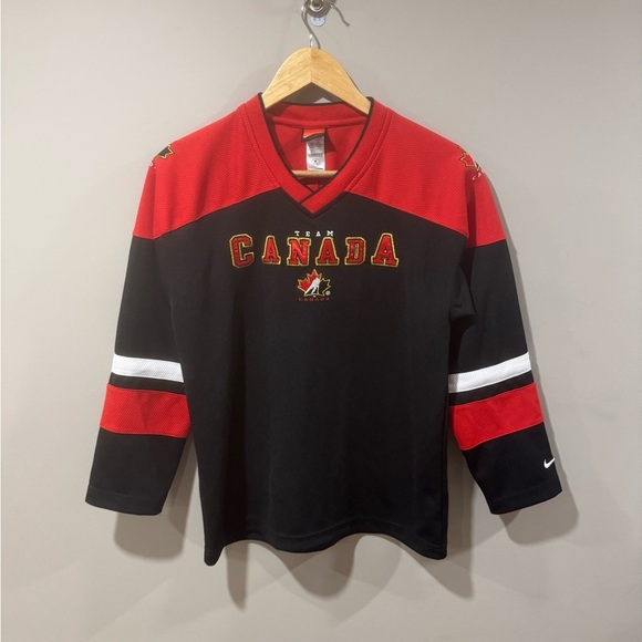 Vintage Nike Team Canada Hockey Jersey - Picture 1 of 9
